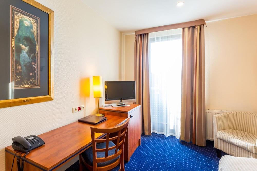 Qubus Hotel